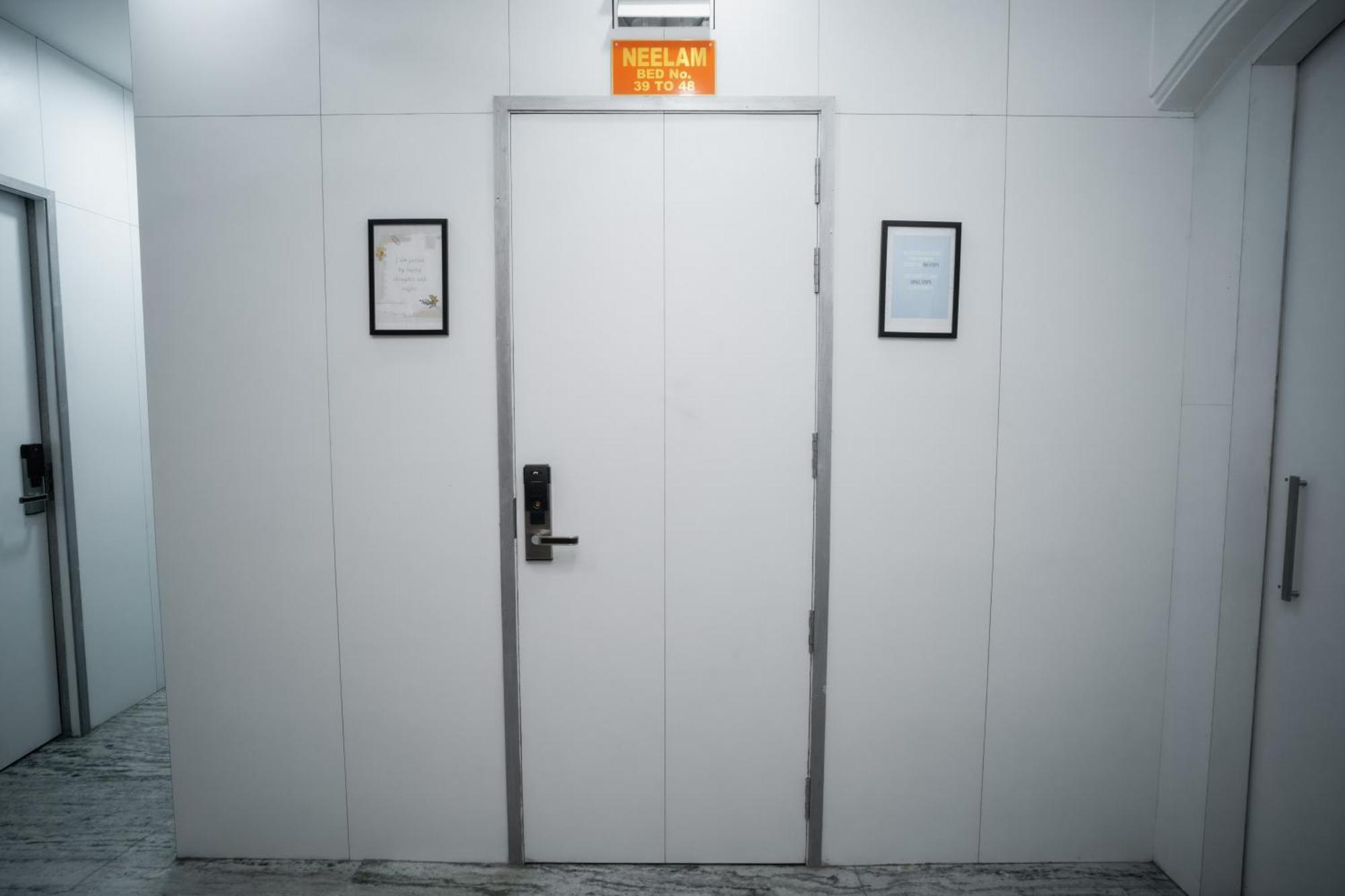 Pearl Courtyard Dormitory Варанаси Екстериор снимка